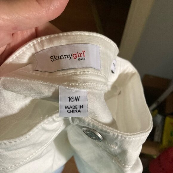 NWT Skinny Girl white jeans 26w - Picture 3 of 3